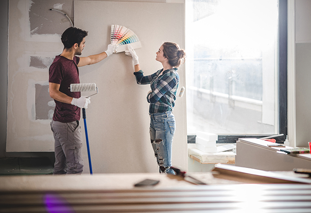 Tips For Picking The Right Paint Color 1 800 Pack Rat Are The Perfect Time To Start Those Home Diy Projects You Might Have Been Planning Earlier In Year For Many Putting A New Paint Color Bedroom
